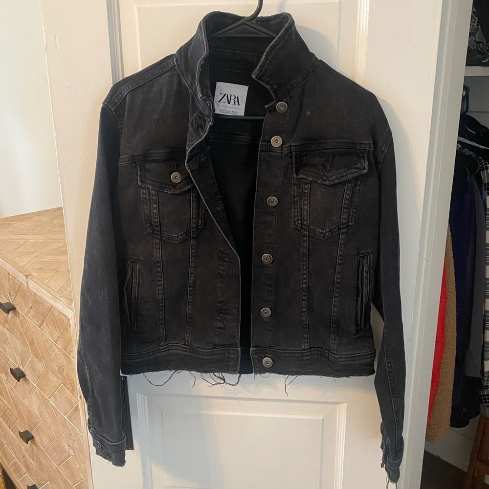 Zara Women’s Gray/Black Jean Jacket